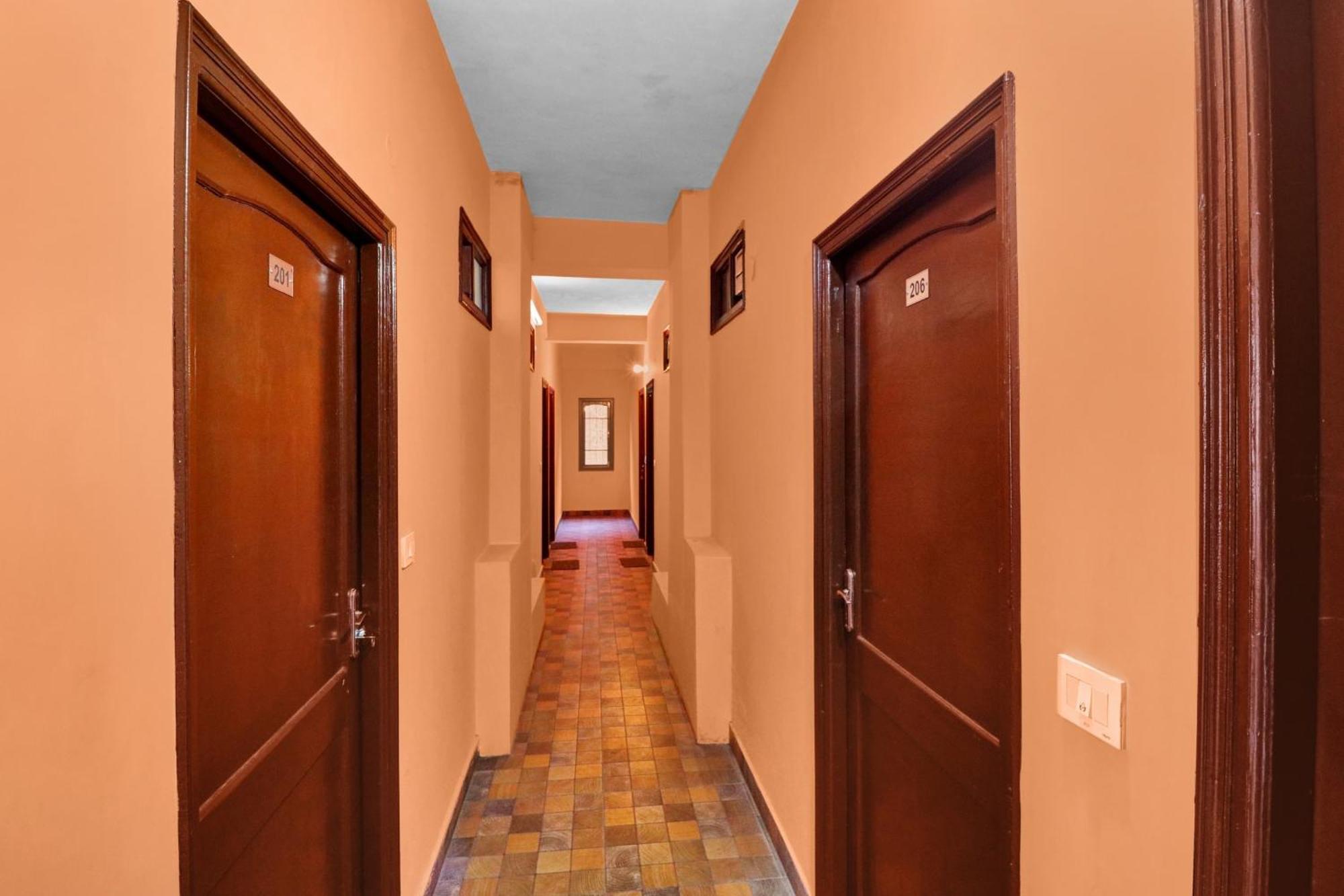 Hotel O New Shushant Regency Shimla Eksteriør billede